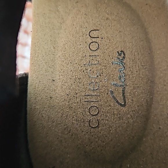 Clarks Collection 7 1/2 Black - Picture 2 of 3